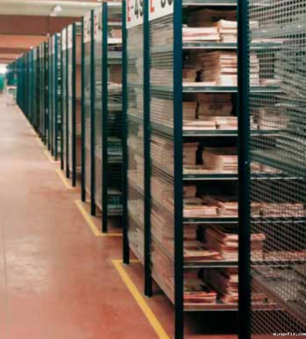 搁板式货架柱脚需要螺栓吗？