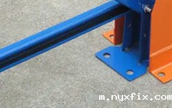 请问地脚螺栓的直径是多少？